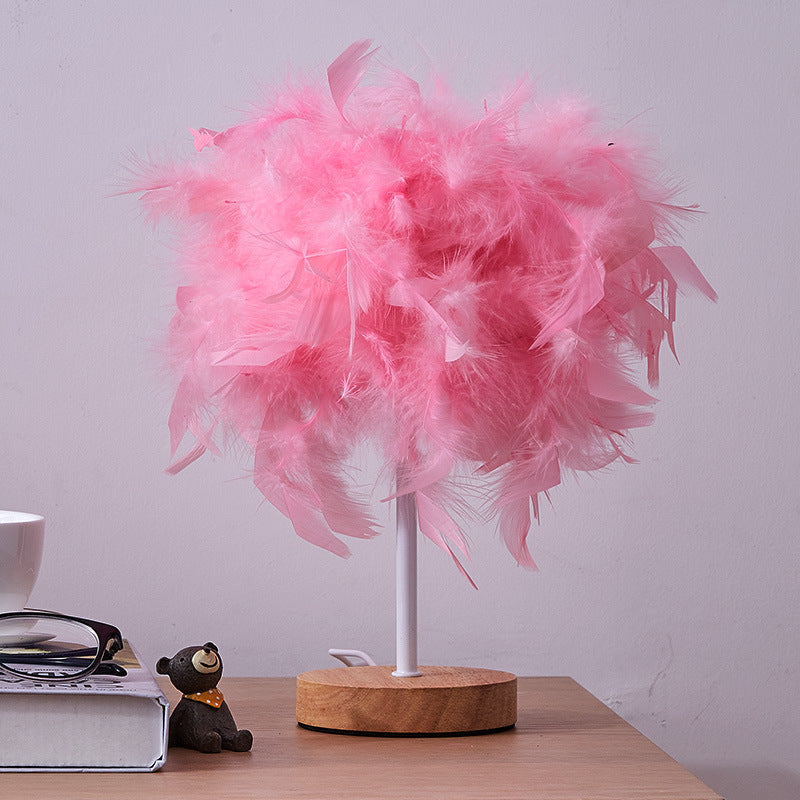 Creative Feather Table Lamp For Bedside Decorative Lighting