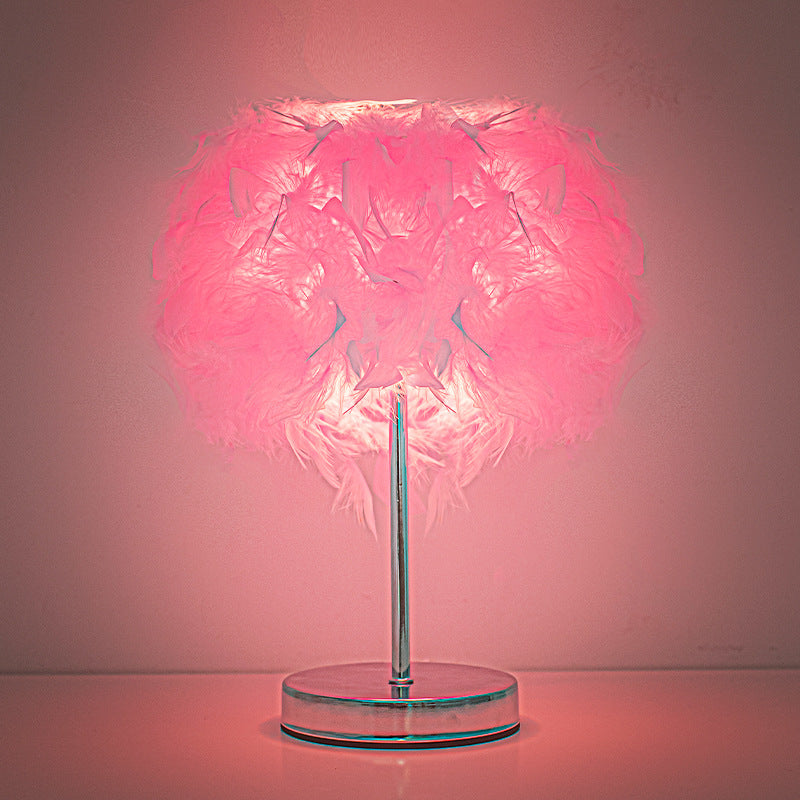 Creative Feather Table Lamp For Bedside Decorative Lighting
