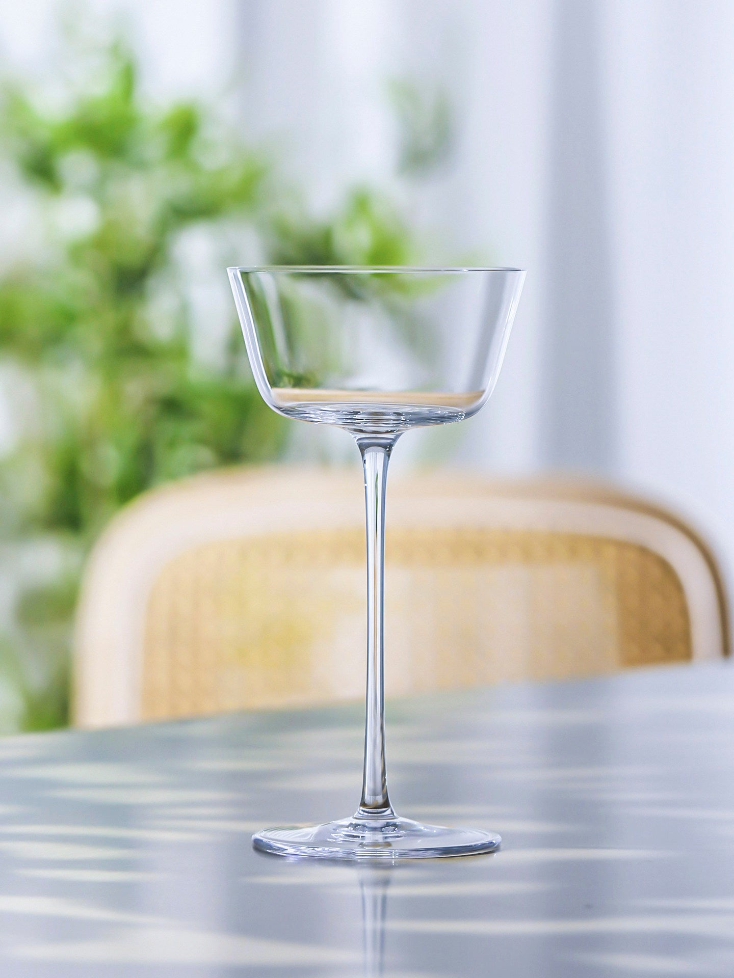 Crystal Glass Stemmed Cocktail Goblet For Elegant Home Use