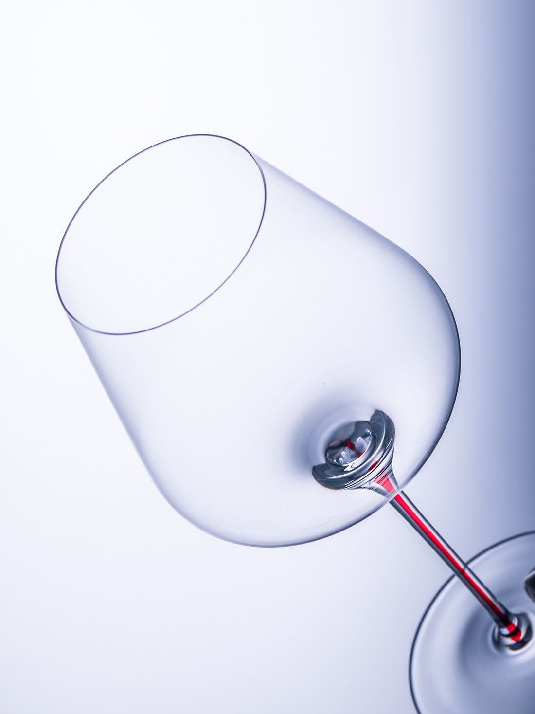 Large Bellied Crystal Glass Goblet For Elegant Home Use