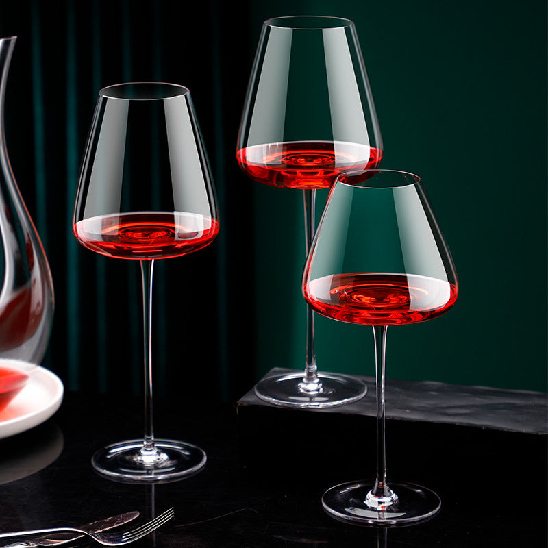 Elegant Crystal Glass Goblet For Home And Dining Use