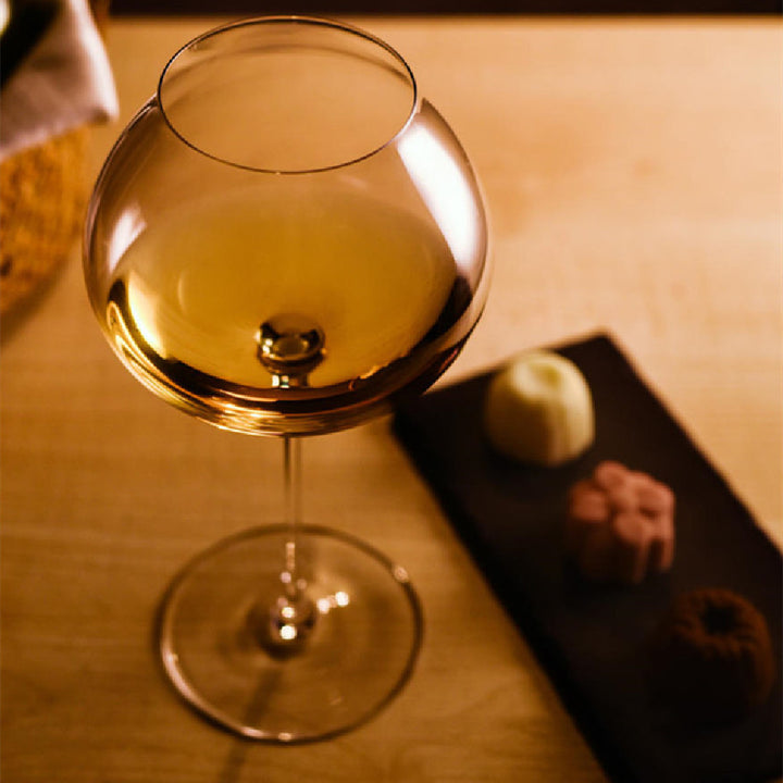 Crystal Pinot Noir Glass For Elegant Dining And Entertaining